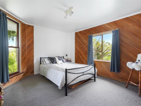 K Real Estate Agency - Motueka | Nelson | Tasman & Golden Bay - 14 Lookout Road - Parapara