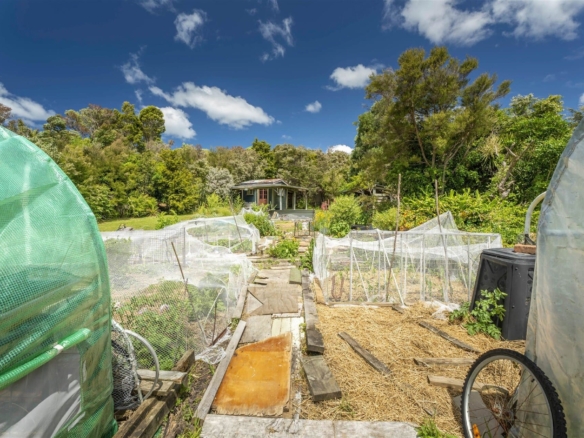 K Real Estate Agency - Motueka | Nelson | Tasman & Golden Bay - 14 Lookout Road - Parapara