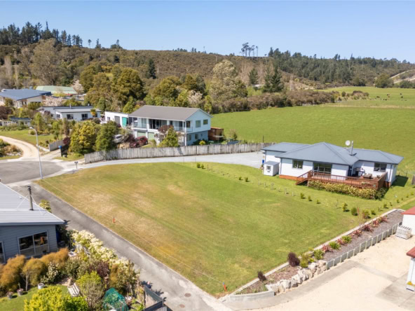K Real Estate Agency - Motueka | Nelson | Tasman & Golden Bay - 18 McDonald Place - Collingwood