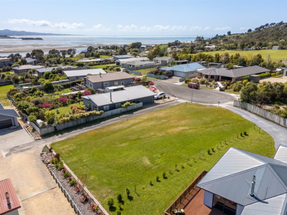 K Real Estate Agency - Motueka | Nelson | Tasman & Golden Bay - 18 McDonald Place - Collingwood