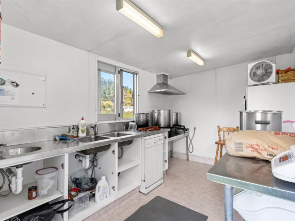 K Real Estate Agency - Motueka | Nelson | Tasman & Golden Bay - 20 Neudorf Road - Upper Moutere