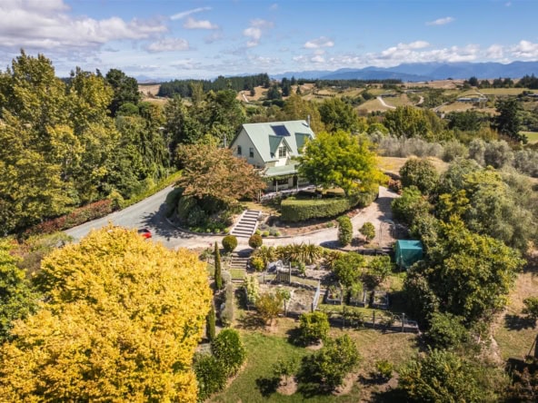 duCHATEAU | Real Estate | Surry Hills - 44 Mamaku Road - Tasman