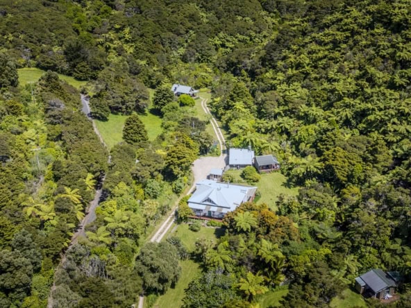 K Real Estate Agency - Motueka | Nelson | Tasman & Golden Bay - 839 Collingwood-Puponga Main Road - Collingwood