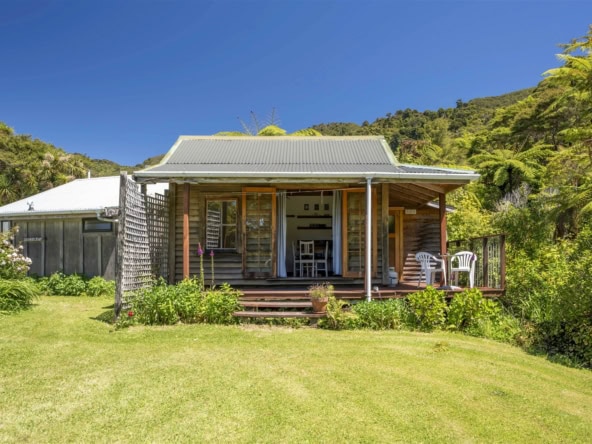Tasman & Golden Bay - NZ - 839 Collingwood-Puponga Main Road - Collingwood