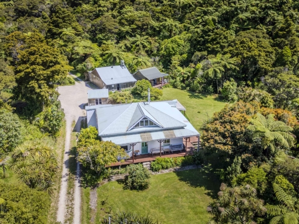 K Real Estate Agency - Motueka | Nelson | Tasman & Golden Bay - 839 Collingwood-Puponga Main Road - Collingwood