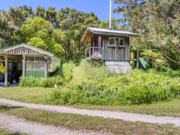 Tasman & Golden Bay - NZ - 839 Collingwood-Puponga Main Road - Collingwood