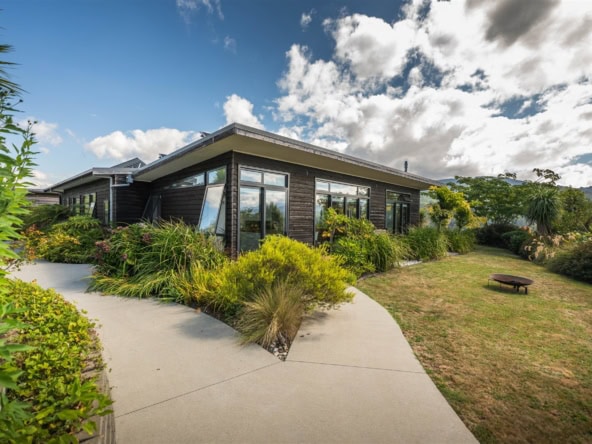 K Real Estate Agency - Motueka | Nelson | Tasman & Golden Bay - 98 Mytton Heights - Motueka
