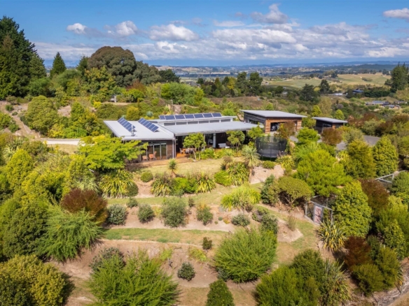 K Real Estate Agency - Motueka | Nelson | Tasman & Golden Bay - 98 Mytton Heights - Motueka