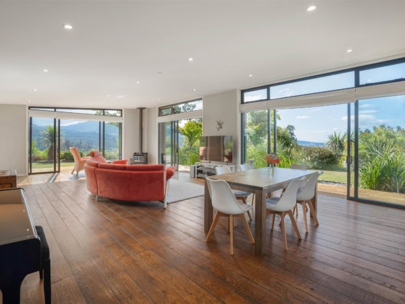 K Real Estate Agency - Motueka | Nelson | Tasman & Golden Bay - 98 Mytton Heights - Motueka