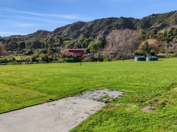 K Real Estate Agency - Motueka | Nelson | Tasman & Golden Bay - 35 Matenga Road - Tata Beach