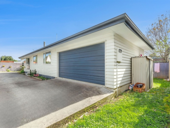 K Real Estate Agency - Motueka | Nelson | Tasman & Golden Bay - 30 Feary Crescent - Takaka