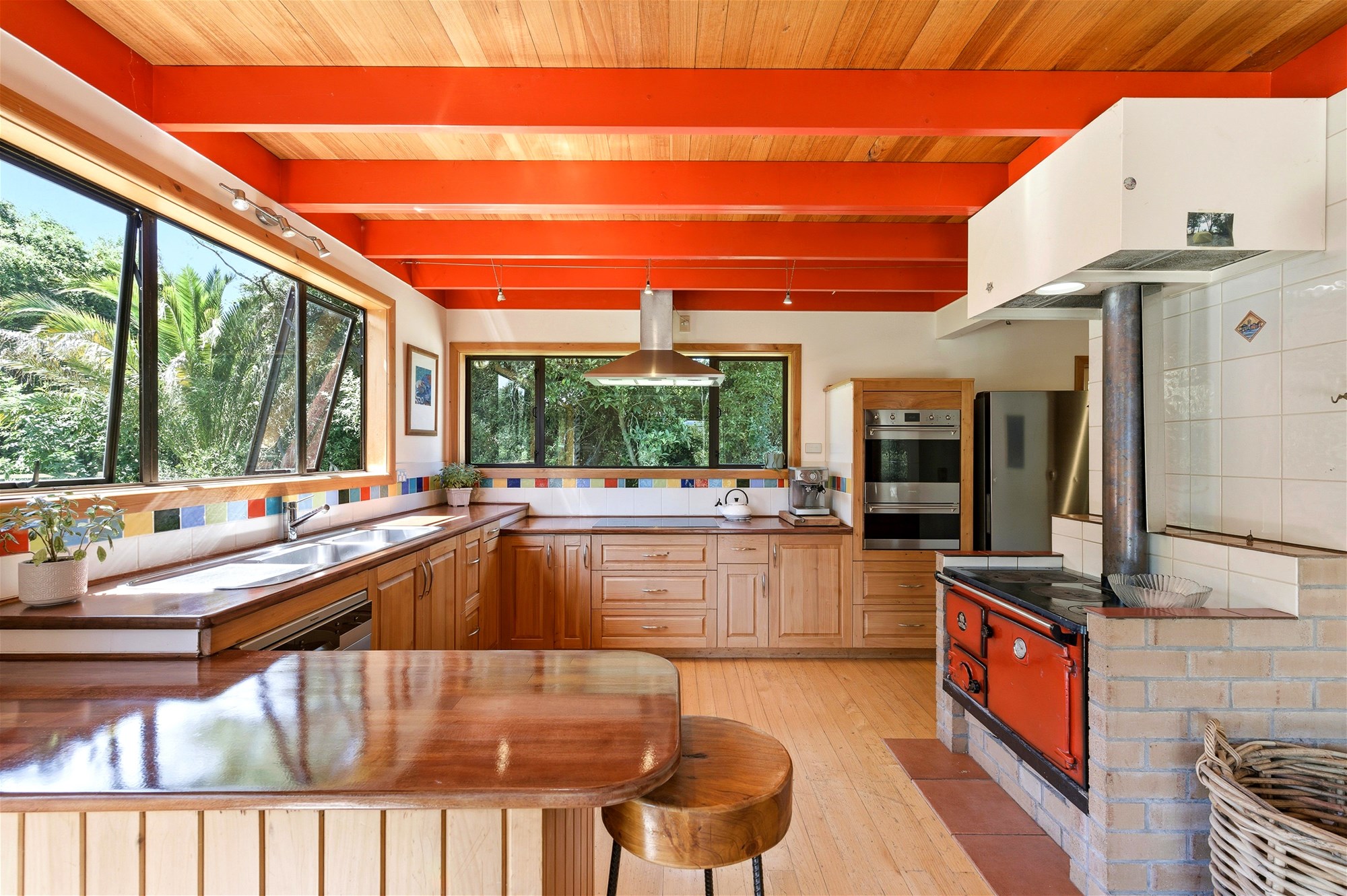 K Real Estate Agency - Motueka | Nelson | Tasman & Golden Bay - 2529 Moutere Highway - Lower Moutere