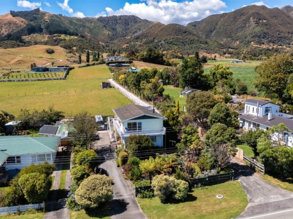 K Real Estate Agency - Motueka | Nelson | Tasman & Golden Bay - 682 Abel Tasman Drive - Clifton