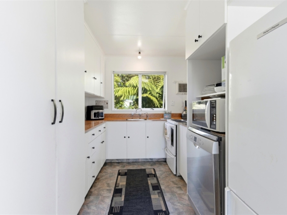 K Real Estate Agency - Motueka | Nelson | Tasman & Golden Bay - 682 Abel Tasman Drive - Clifton