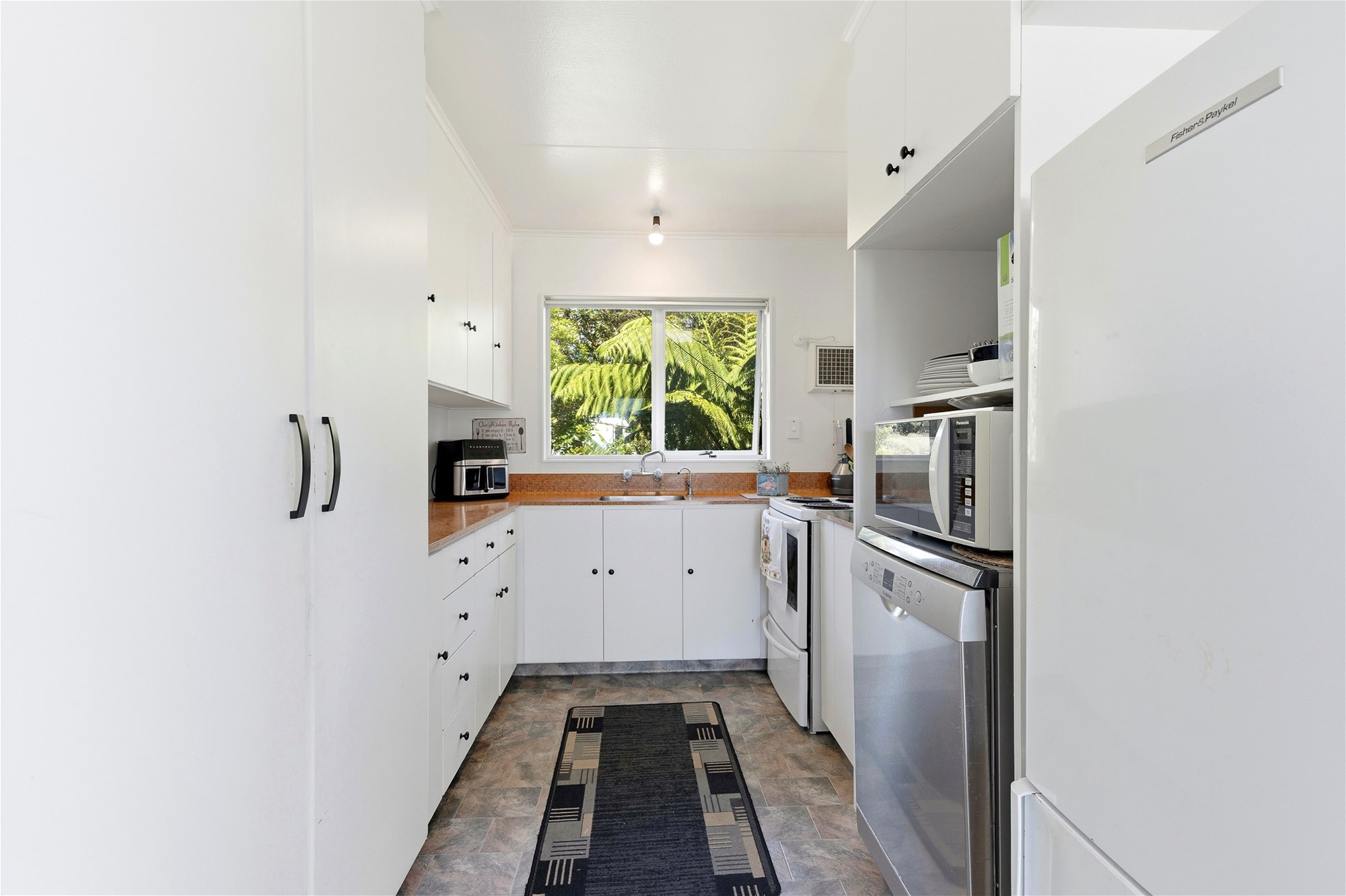 K Real Estate Agency - Motueka | Nelson | Tasman & Golden Bay - 682 Abel Tasman Drive - Clifton