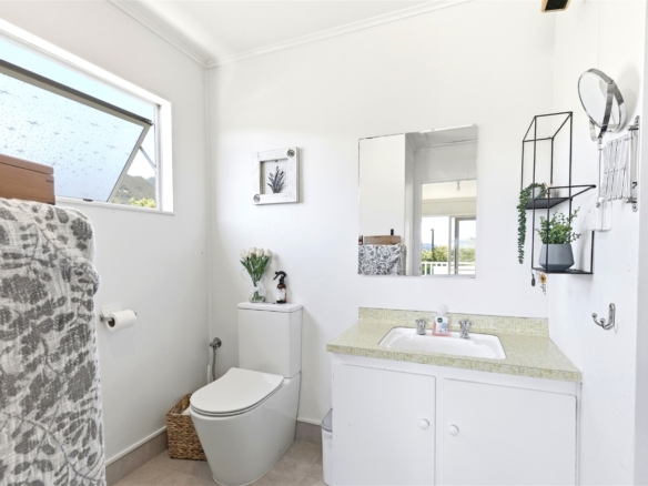 K Real Estate Agency - Motueka | Nelson | Tasman & Golden Bay - 682 Abel Tasman Drive - Clifton