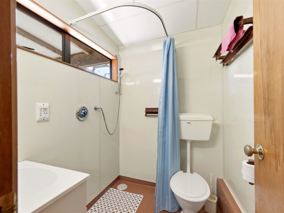 K Real Estate Agency - Motueka | Nelson | Tasman & Golden Bay - 80 Selwyn Street - Pohara