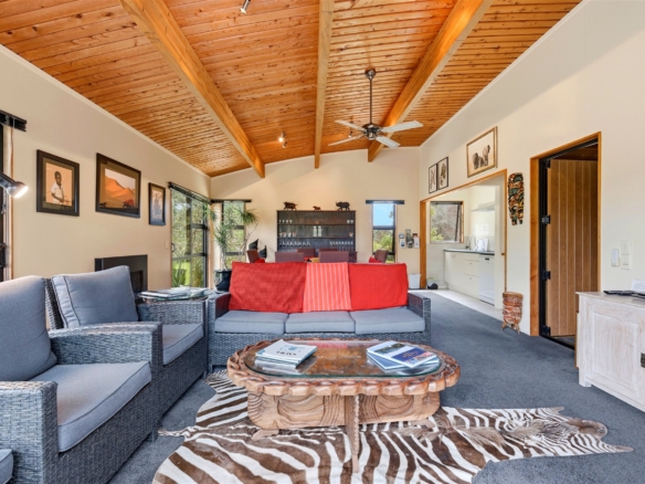 K Real Estate Agency - Motueka | Nelson | Tasman & Golden Bay - 30 Totara Avenue - Collingwood
