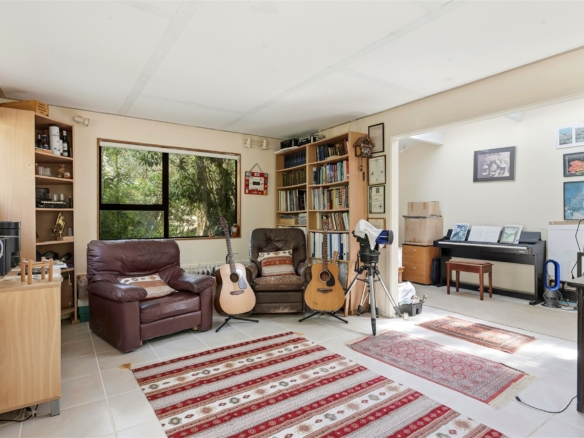 K Real Estate Agency - Motueka | Nelson | Tasman & Golden Bay - 30 Totara Avenue - Collingwood