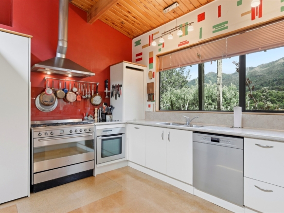 K Real Estate Agency - Motueka | Nelson | Tasman & Golden Bay - 30 Totara Avenue - Collingwood