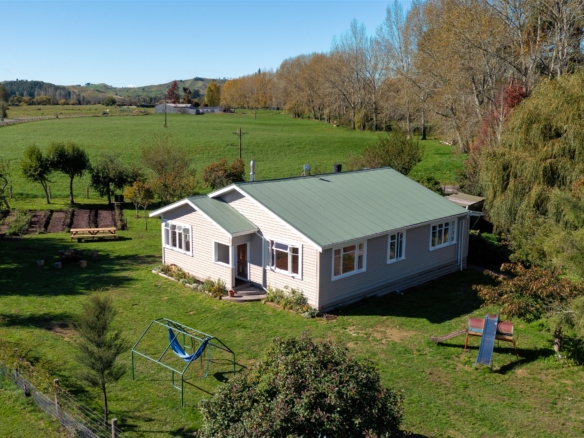 K Real Estate Agency - Motueka | Nelson | Tasman & Golden Bay - 1397 Dovedale Road - Upper Moutere