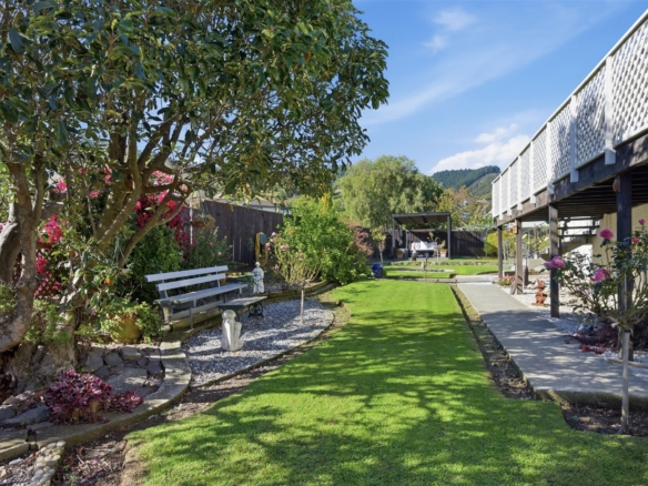 K Real Estate Agency - Motueka | Nelson | Tasman & Golden Bay - 25 Rainbow Drive - Atawhai