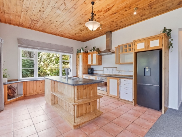 K Real Estate Agency - Motueka | Nelson | Tasman & Golden Bay - 448 Main Road Riwaka - Motueka