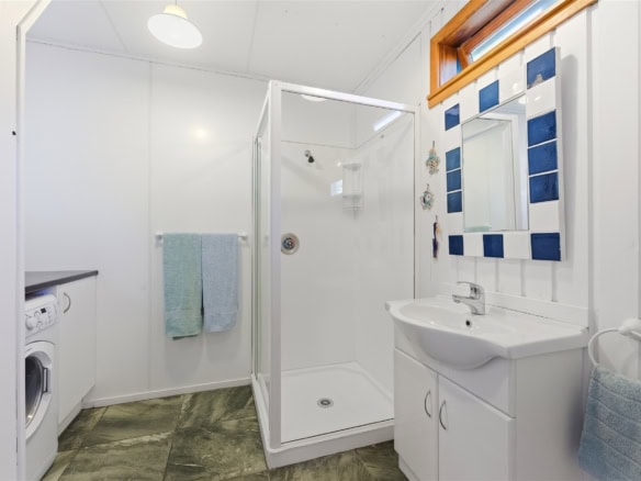 K Real Estate Agency - Motueka | Nelson | Tasman & Golden Bay - 187 Kina Beach Road - Tasman