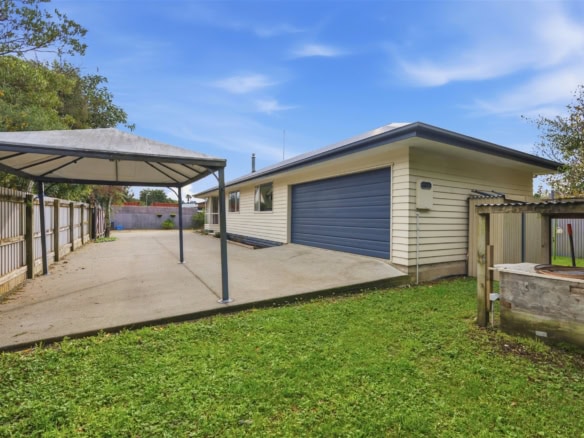 K Real Estate Agency - Motueka | Nelson | Tasman & Golden Bay - 30 Feary Crescent - Takaka