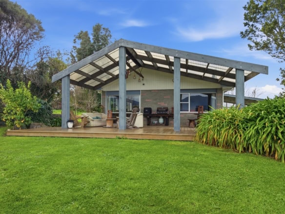 K Real Estate Agency - Motueka | Nelson | Tasman & Golden Bay - 25 Abel Tasman Drive - Takaka