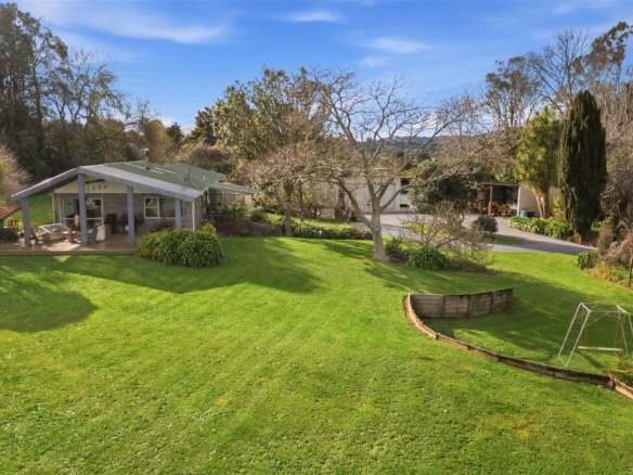 25 Abel Tasman Drive