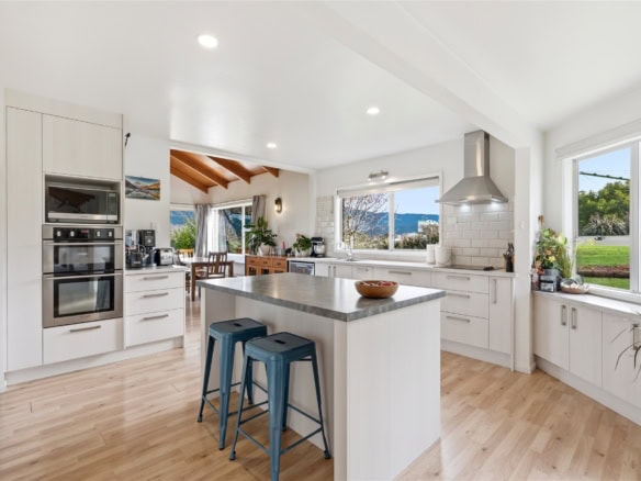 K Real Estate Agency - Motueka | Nelson | Tasman & Golden Bay - 25 Abel Tasman Drive - Takaka