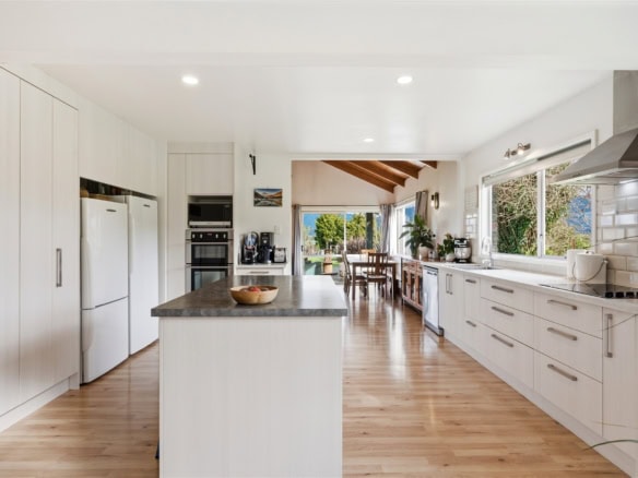 K Real Estate Agency - Motueka | Nelson | Tasman & Golden Bay - 25 Abel Tasman Drive - Takaka