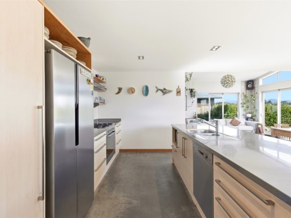 K Real Estate Agency - Motueka | Nelson | Tasman & Golden Bay - 6 Te Aroha Place - Mapua