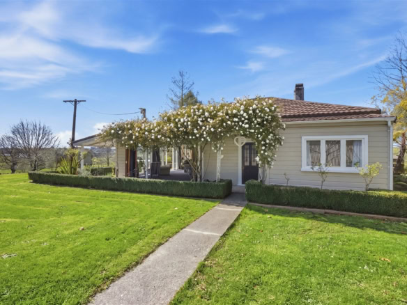 K Real Estate Agency - Motueka | Nelson | Tasman & Golden Bay - 42 Best Road - Upper Moutere