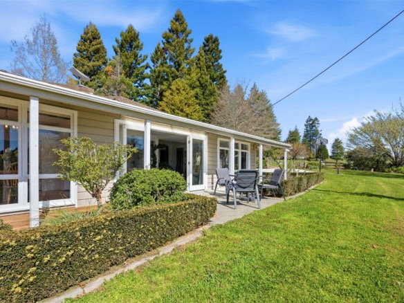 K Real Estate Agency - Motueka | Nelson | Tasman & Golden Bay - 42 Best Road - Upper Moutere