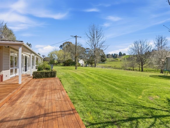 K Real Estate Agency - Motueka | Nelson | Tasman & Golden Bay - 42 Best Road - Upper Moutere