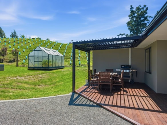 14 Suncrest Drive