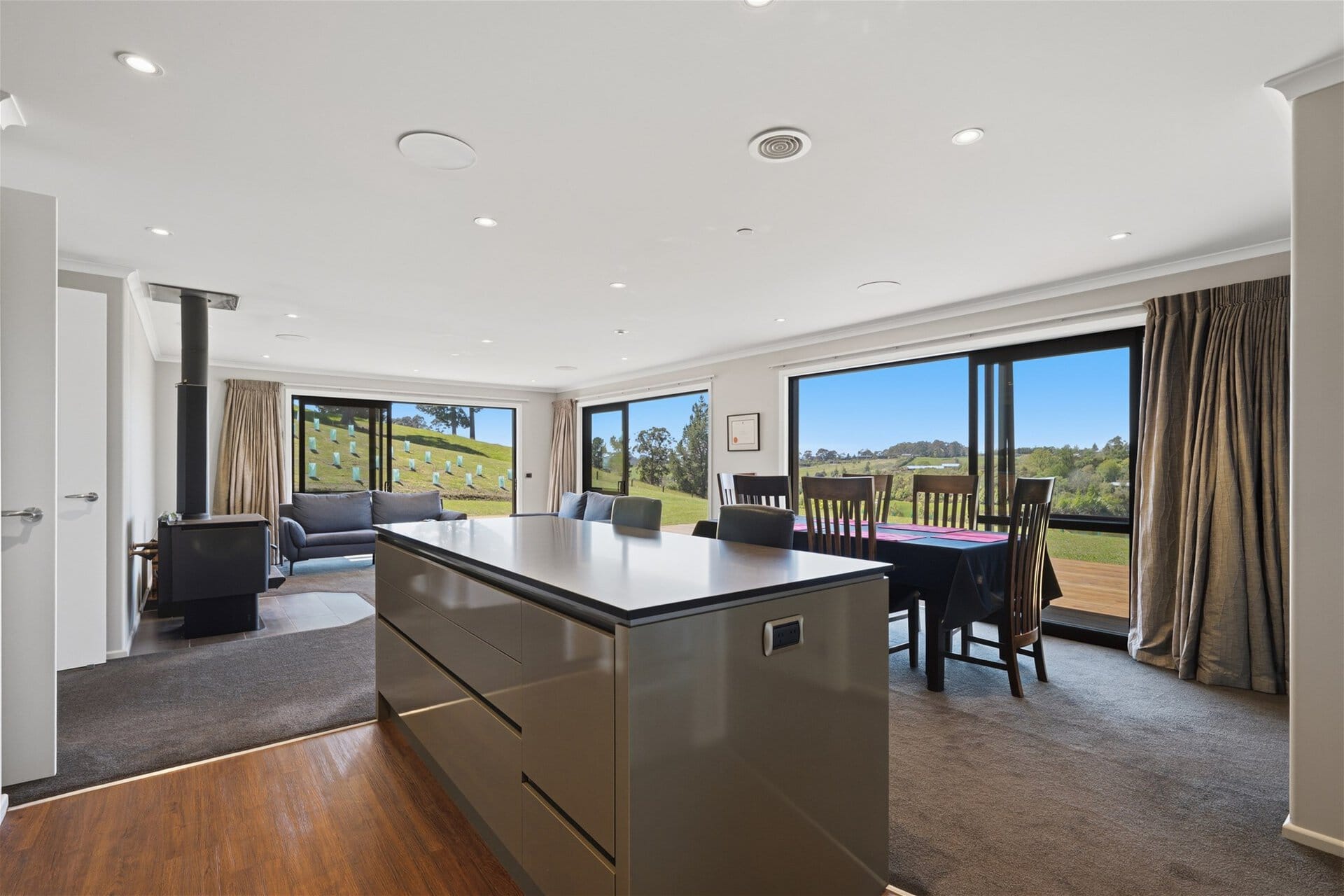 14 Suncrest Drive – Tasman K Real Estate Agency - Motueka | Nelson | Tasman & Golden Bay - 14 Suncrest Drive - Tasman