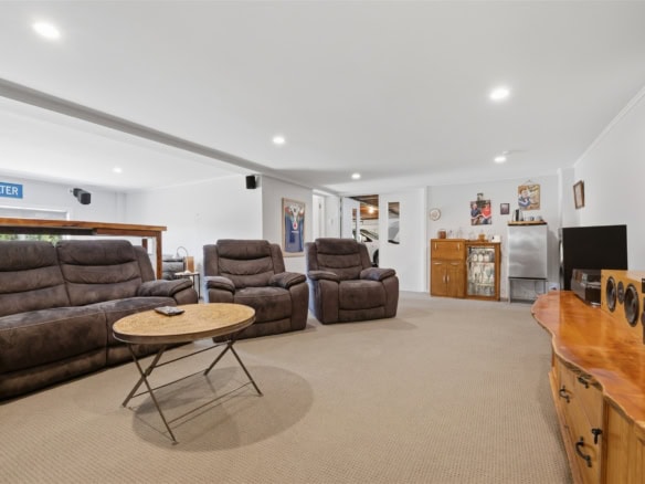 K Real Estate Agency - Motueka | Nelson | Tasman & Golden Bay - 9 Middlebank Drive - Richmond