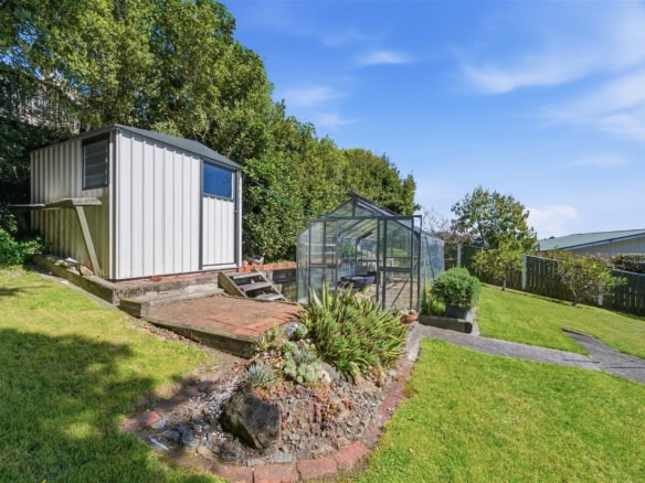 K Real Estate Agency - Motueka | Nelson | Tasman & Golden Bay - 9 Middlebank Drive - Richmond