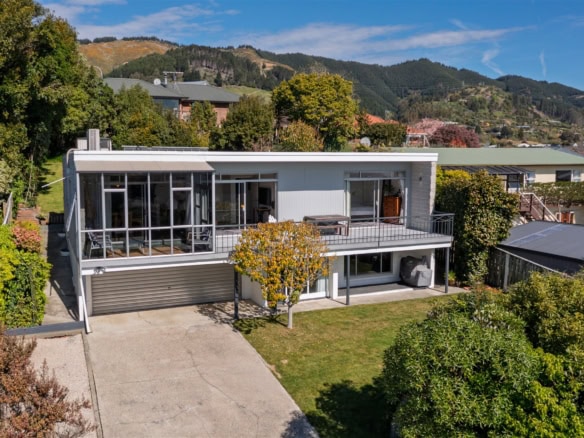 K Real Estate Agency - Motueka | Nelson | Tasman & Golden Bay - 9 Middlebank Drive - Richmond