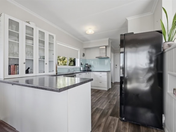 K Real Estate Agency - Motueka | Nelson | Tasman & Golden Bay - 9 Middlebank Drive - Richmond