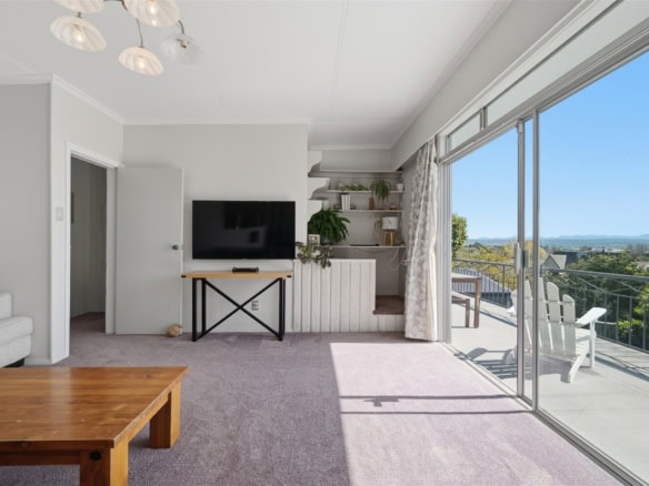 K Real Estate Agency - Motueka | Nelson | Tasman & Golden Bay - 9 Middlebank Drive - Richmond